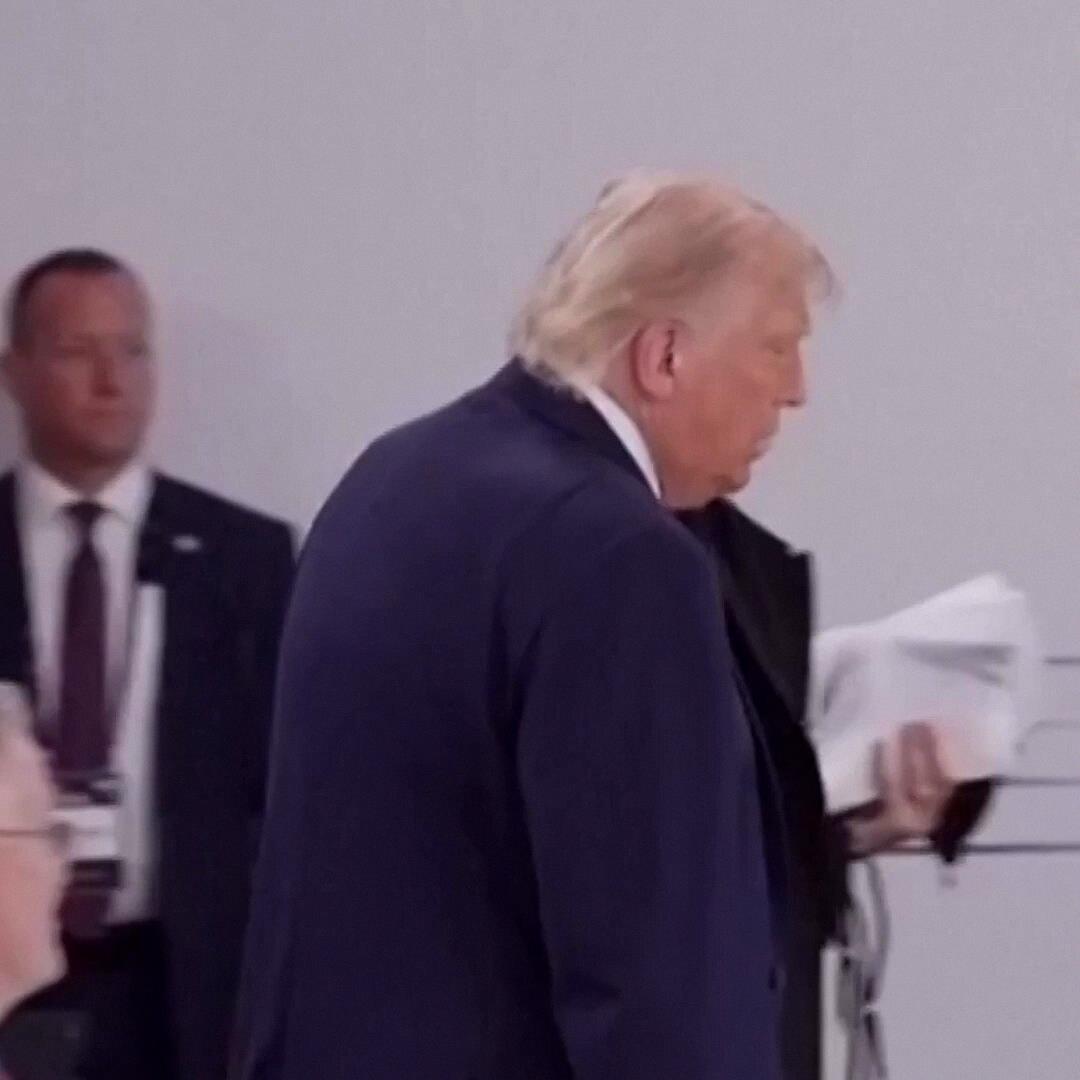 it12198's tweet photo. Me after making $12 on a trade https://t.co/1mZBk0da26