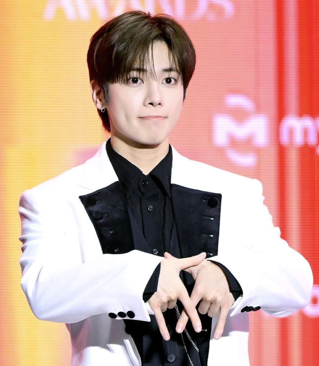 ttkein's tweet photo. 🐿️テヒョンかわいい🩷

[사진]TXT 태현 '보조개 다랍쥐' (출처 : 네이버 연예) https://t.co/mz4V1zUWdF https://t.co/o8niDRU7BZ