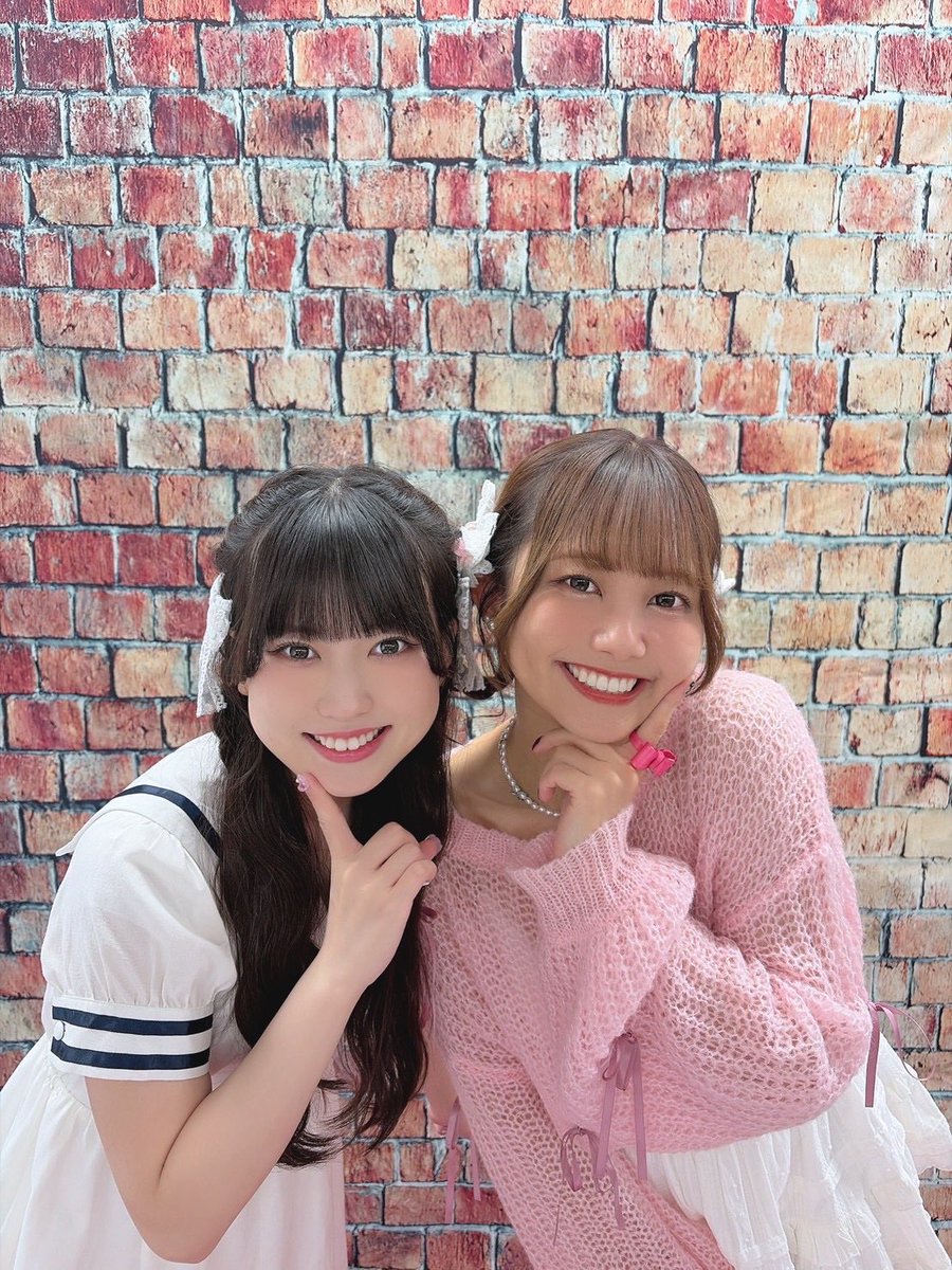 chiha_yoshitake's tweet photo. ❝お知らせ❞

『映画名探偵プリキュア！不思議な庭と2人の秘密』
ED主題歌を増井優花ちゃんと担当させて頂きます✨

#たんプリ のお歌を歌わせていただけること
本当に嬉しい気持ちでいっぱいです🎀
「FIRST PRISM」は、大切な一歩を踏み出すときに支えてくれるとても温かい楽曲になっています🎵
この楽曲が少しでもあなたのアンサーを出すきっかけにな��と嬉しいです🔍🪄💞
⠀
#映画たんプリ は9月18日（金）公開🎬
主題歌シングルは9月16日（水）発売です💿
はなまる楽しみだね☺️🌼
#プリキュア #precure