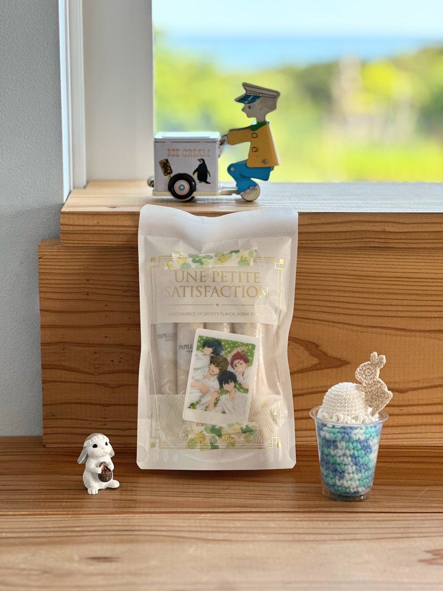 designinabano's tweet photo. お土産をいただきました🐰
お喋りできなかった！神戸のお菓子だから神戸か関西の方かなー
↓見てハイスピのみんなとともに
かわいいね嬉しいな https://t.co/PGFmFUvVmC