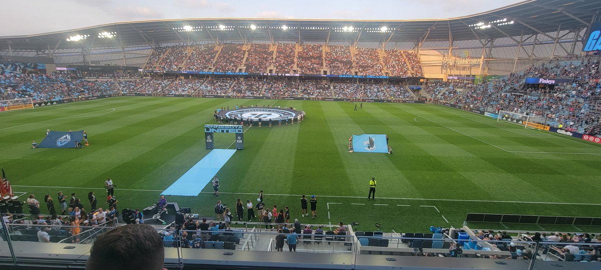 jlemieu1's tweet photo. Getting ready to watch the MN United versus Whitecaps. Minnesota WWE star in the house too. #gable #mnufc https://t.co/DT5AhScPty