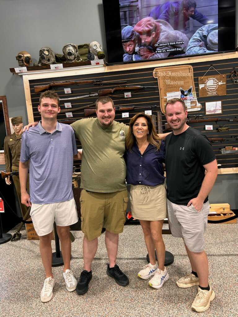 2IBST's tweet photo. We were honored today to have Senate Candidate @Michele_Tafoya , Spencer, and David visit us here today after being at the Scott County Fair and getting a chance to talk about issues close to us. We are always honored to meet with leaders from all walks of life who fight on behalf of the Second Amendment!

We look forward to seeing you again!