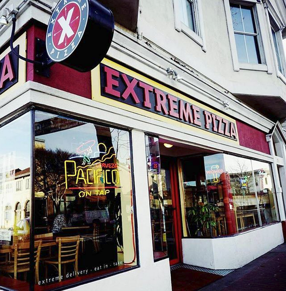 Extreme_Pizza's tweet photo. Extreme Pizza Franchising: Congratulations to the epic team at Extreme Pizza - San Rafael on 24 years serving the #SanRafael community on July 22nd! Amazing job! Stop by for pizza: 703 4th St, San Rafael, CA 94901. Photo credit gyurish #extremepizza #pizza https://t.co/oCuuUD8Hj9