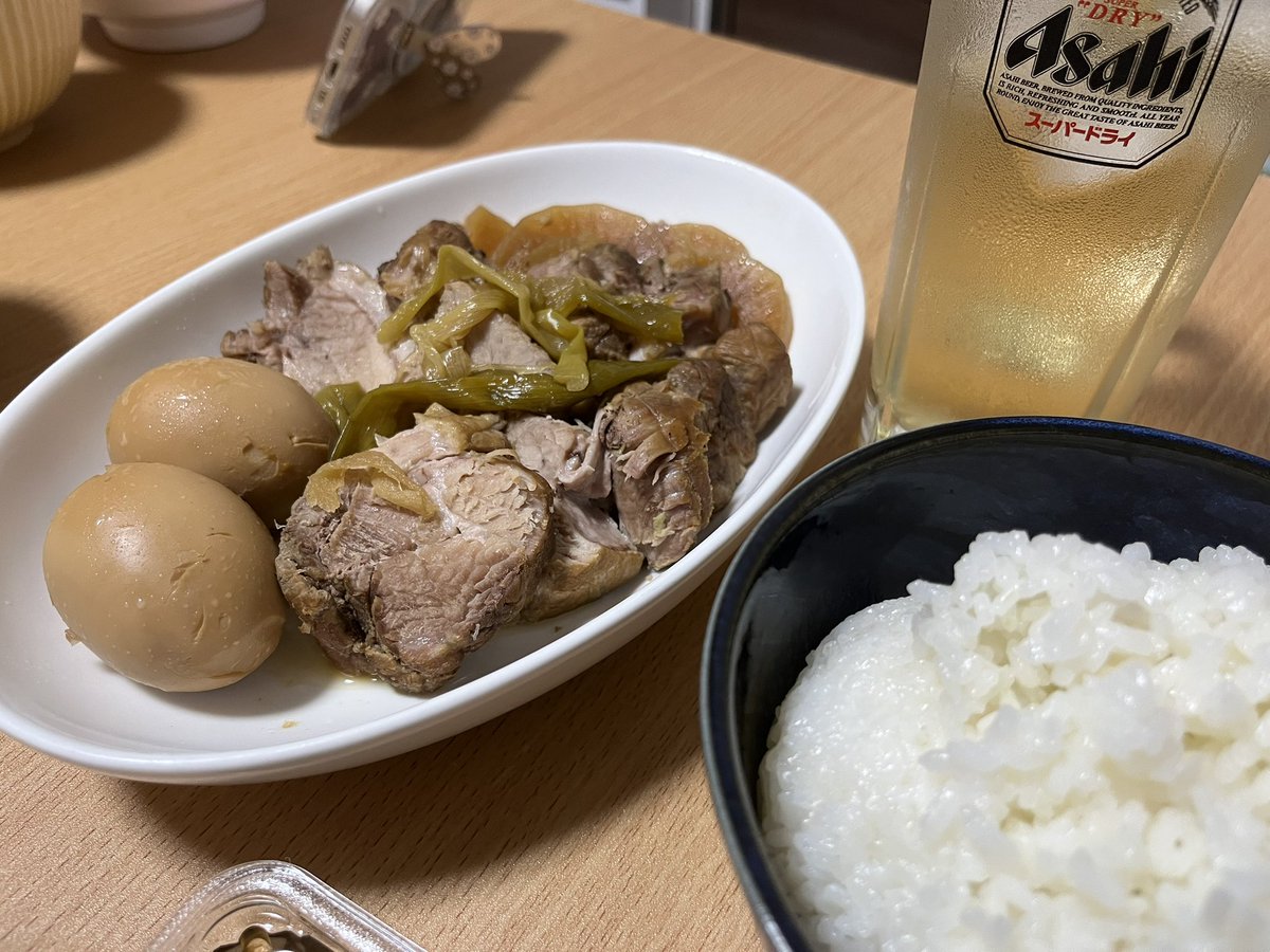 W_akabarezako's tweet photo. 昨日の飯に今日の朝 https://t.co/QopdAfNrqG
