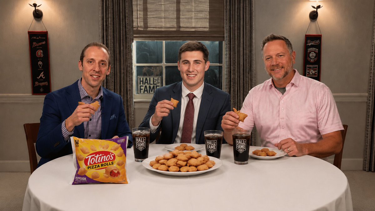KrGAce's tweet photo. @CJNitkowski @BrandonGaudin @wileyballard_ guys, I just had to give you all your own HOF table.  LOL!  Love you guys!!  Go Braves.  @BravesVisionTV  @Braves https://t.co/RqzldW64y9