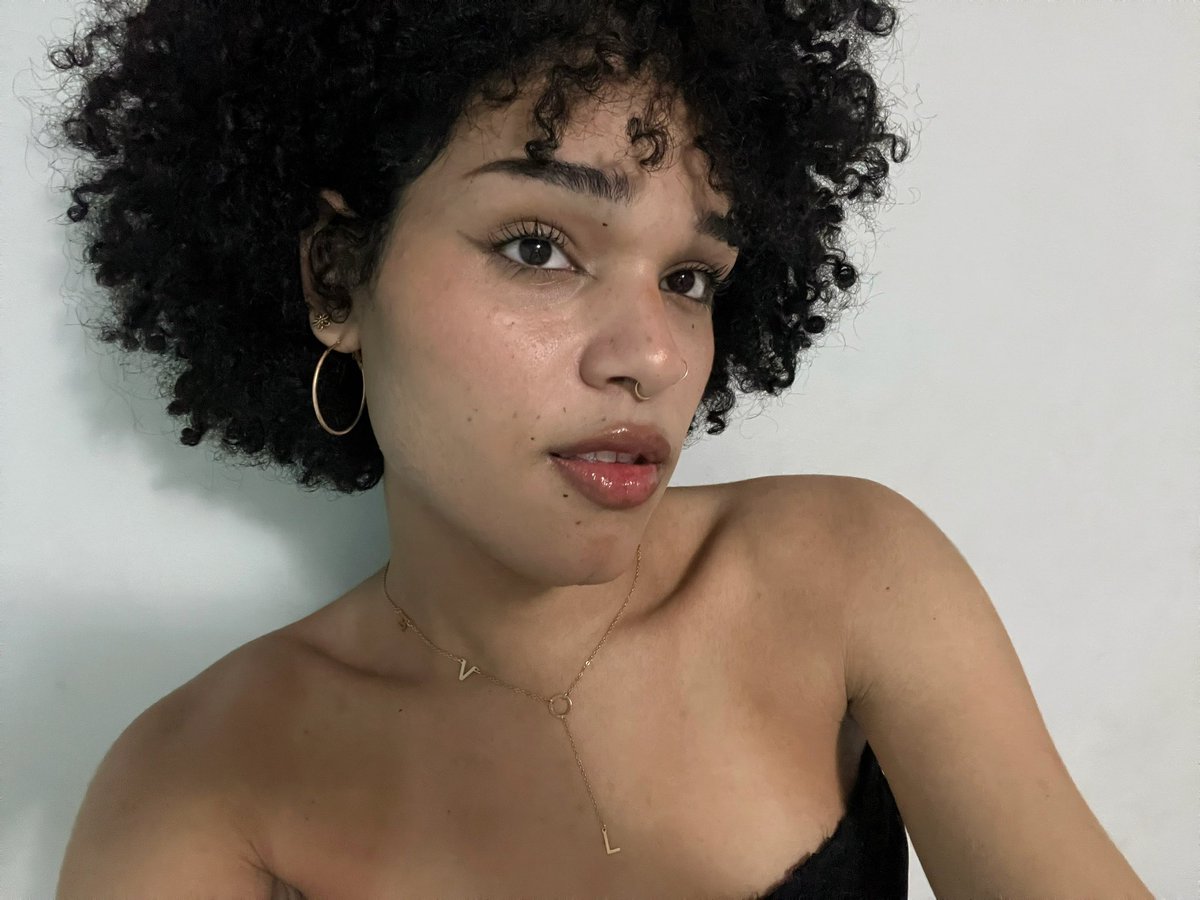 Gabi so in love tweet media