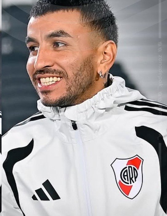 Starenblanco's tweet photo. Coudet
Di Carlo Cozza
Francescoli 
Broggi .....
River dá vergüenza !!!
Y Angel Correa ....
No parece que consume algo ?
Lo único que nos faltaría. https://t.co/8tsAXuXmYb
