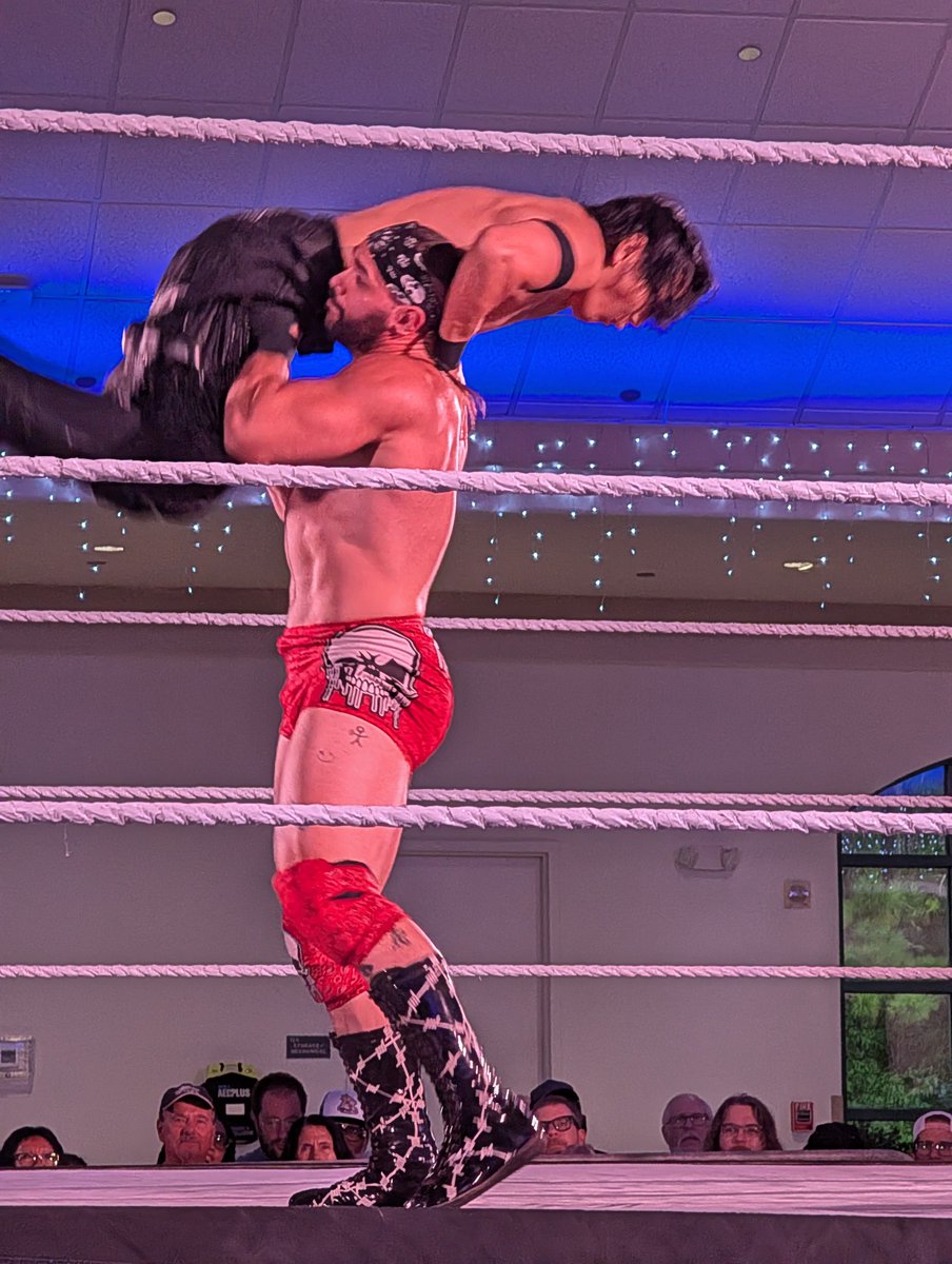 FewTrueVillains's tweet photo. #nxtcitrussprings always delivers. https://t.co/QOEv07FuSm