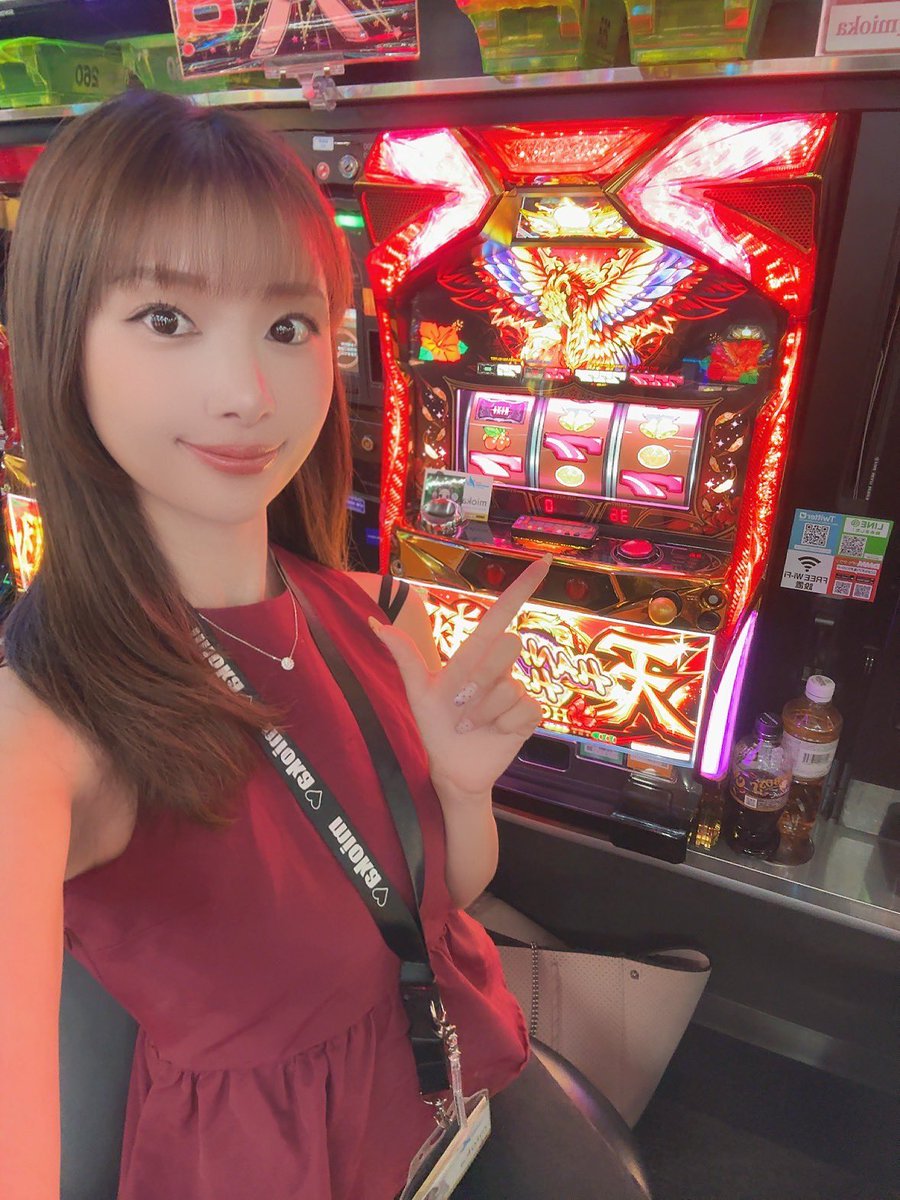dmm_mioka's tweet photo. スロット朝イチ稼働の半数以上の方朝イチ着席がハナハナに6割.ᐟ.ᐟ.ᐟ🌺🌺

28/37台🌺全台天翔🐔

理由は様々ですが私はみんなでワイワイとっても嬉しい⸜(*˙꒳˙*)⸝

仲良しさんいっぱいで岐阜ッ娘るんるん🎶

237G👻スタート▶️

#PR
#SUN池田店 様 https://t.co/Fq7Dl4vAF5
