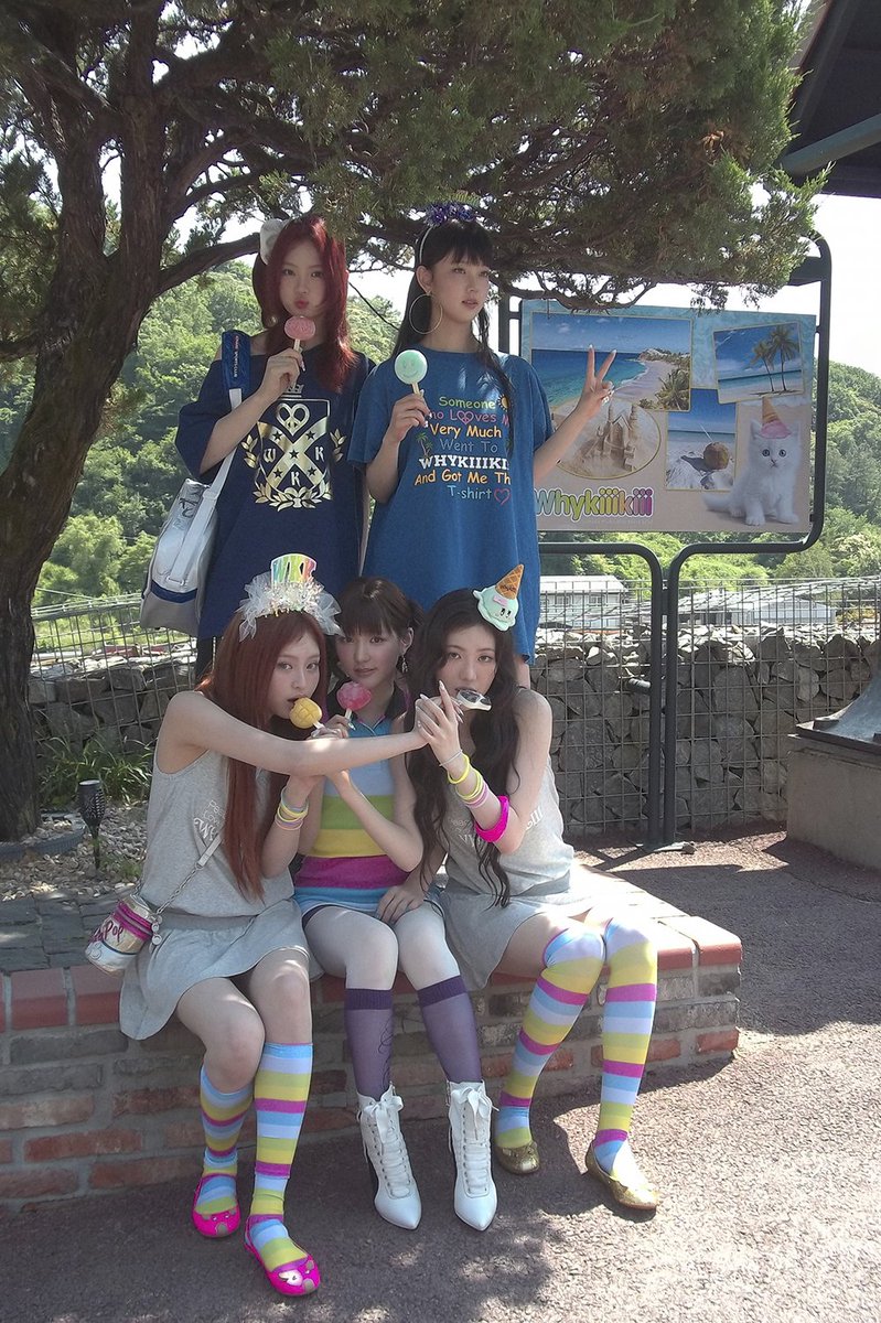 y2kiiidz's tweet photo. girlhood is kiiikiii (✧ω✧) https://t.co/2OTfDqG4HF