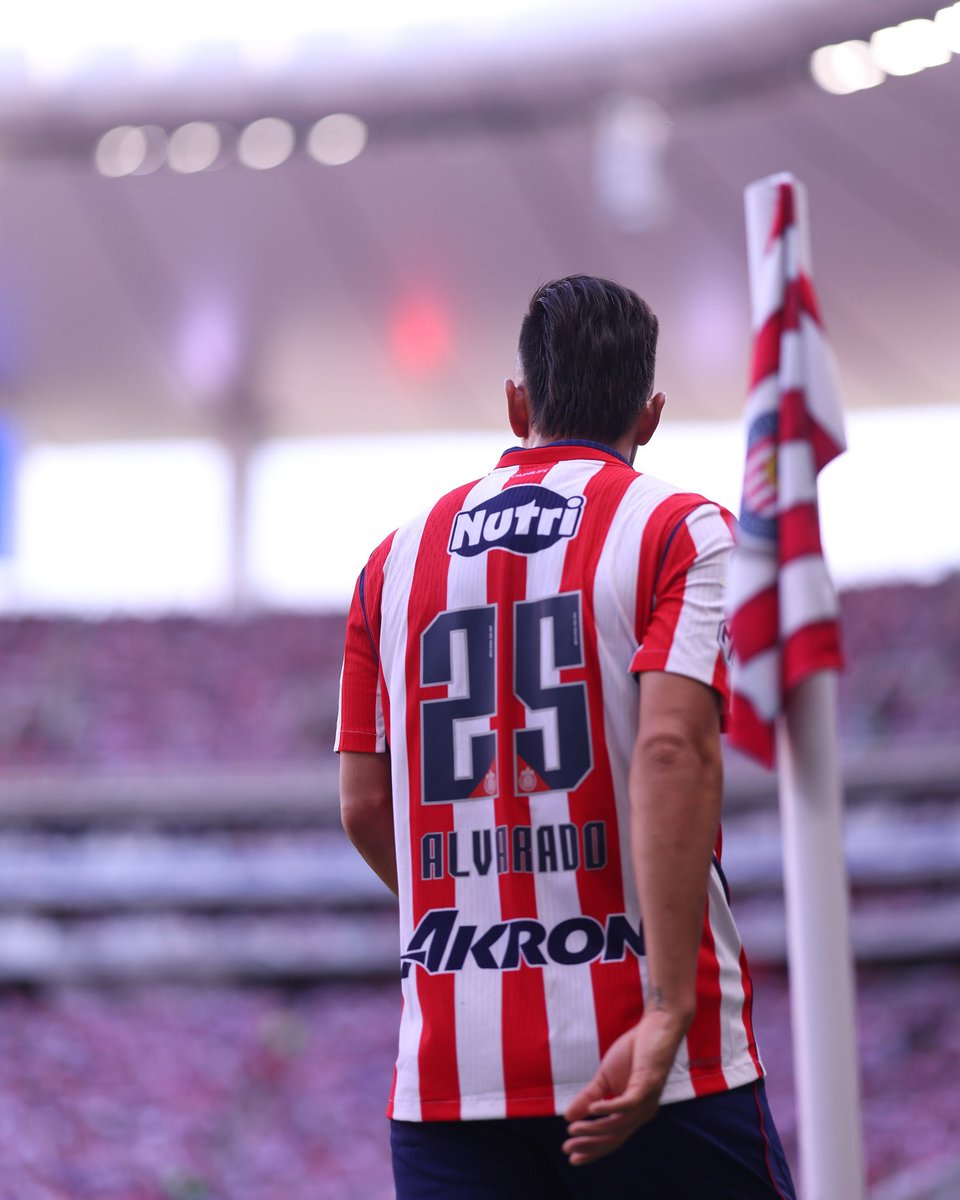 reincarnatedkl's tweet photo. El 25 la metió un 25. Just the goat 🐐 https://t.co/o3dsrMTruC