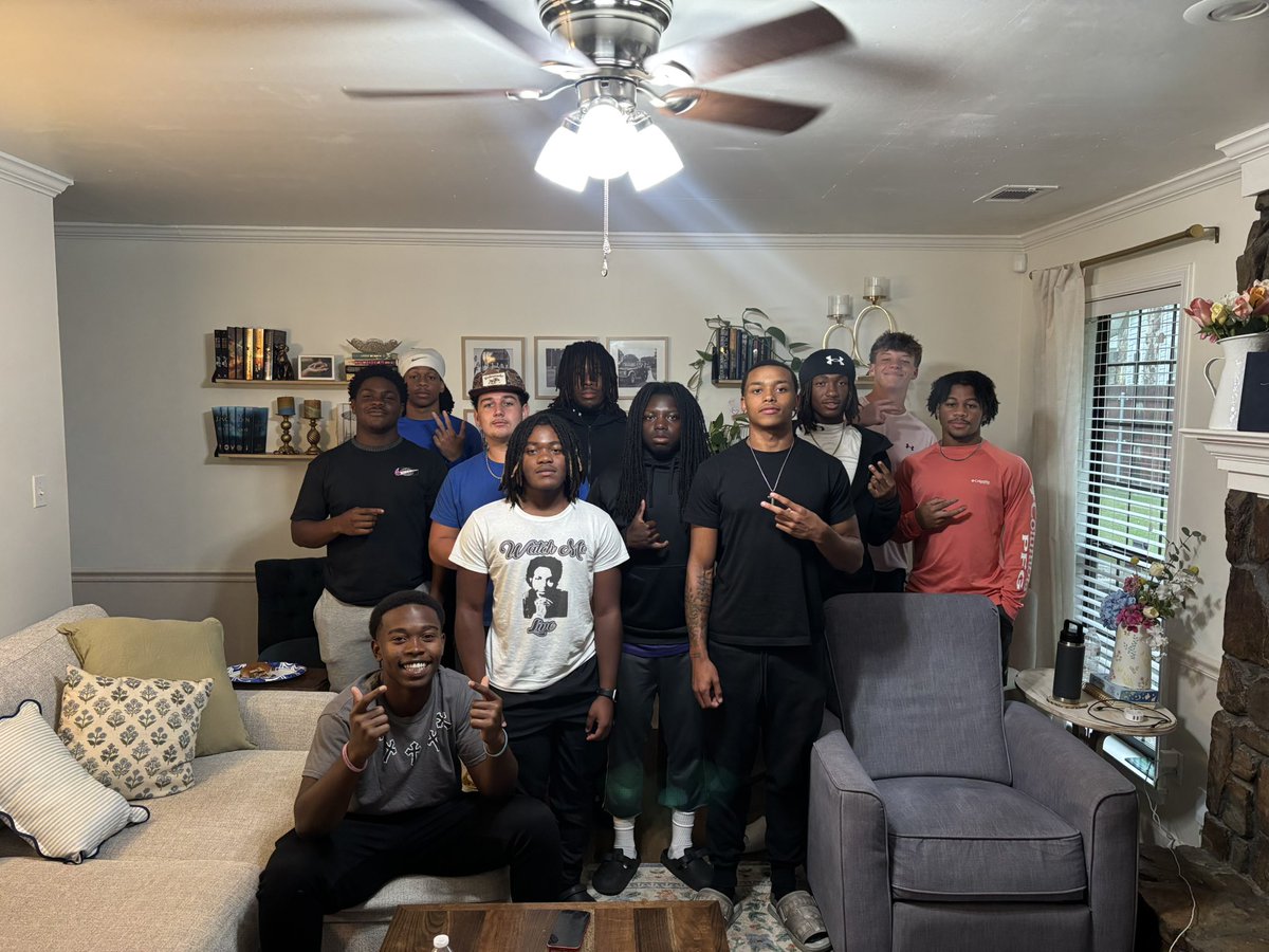 Coach_Windham's tweet photo. A little rain didn’t stop us from wrapping up summer workouts with another RB/TE cookout! #GDTBAJ https://t.co/HbSSvbaX9E