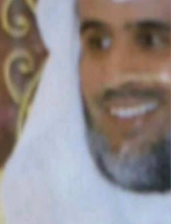Aqqp01's tweet photo. ٧- وكما ذكرت فالحديث ذو شجون ويجر بعضه بعضا ؛حيث أود الإشارة أيضا إلى عميد أسرة آل عثمان #الجلاليل حاليا أطال الله عمره على طاعته العم عبدالله بن محمد آل عثمان #الجلاليل وهو أخو الشيخ إبراهيم الذي حدثت خصومة قضائية بينه وبين عمي عبدالعزيز بن سليمان آل سيف #الجلاليل  على تولي ولاية وقف الجوهرة بنت زامل الثاني بن عبدالرحمن بن زامل الأول آل شعلان #الجلاليل حيث تربطني  بعميد أسرة آل عثمان #الجلاليل العم عبدالله بن محمد آل عثمان أطال الله عمره  على طاعته علاقة احترام ومودة،وكذلك ابنه محمد والذي تربطني به قرابة أخرى أيضا فزوجة ابنه محمد أم عبدالعزيز هي جواهر بنت محمد آل ريس من #بني_حنيفة وهي ابنة خالتي لؤلؤة بنت عثمان آل سيف #الجلاليل الذي هو عثمان الرابع والمرفقه صورته  في التغريدة السابقة رقم ٦ كما أشرت ،ولقد كنت على تواصل مع العم عبدالله بن محمد  آل عثمان من سنة ١٤٣٥ هـ وزرته عدة مرات ،وكان يرحب بي ويطلب أن يكون حفل معايدة آل سيف عنده،وكان يقول لي :أنا وأخي الشيخ إبراهيم المستشار الشرعي بوزارة الشؤون البلدية والقروية سابقا ولدنا في نفس السنة ،ولكن أخوالي آل عون وأخواله آل حسن،وحدثني عن بستان  أسرتي آل سيف بستان  #غاف_الجلاليل في #وادي_نمار  الذي ورثه آل سيف #الجلاليل  من أجدادهم #الجلاليل كابرا عن كابر وقال لي :عمك أمير منفوحة والمصانع الأمير عبدالعزيز بن سليمان آل سيف هو الذي شجع الورثة على بيعه بعد وفاة جدك سليمان آل سيف أمير #منفوحة ،وهذا يتفق مع رواية سمعتها من عمي ناصر بن إبراهيم بن سليمان آل سيف #الجلاليل 
حيث ذكر لي عمي ناصر أنه وأشقائه كانوا يرغبون بالسكن في نصيبهم من بستان #غاف_الجلاليل في #وادي_نمار  وأنهم لا يرغبون البيع ولكن عمي عبدالعزيز بن سليمان آل سيف أشار بالبيع لأنهم سيكونون وحدهم في عزلة عن الناس،فباعوا نصيبهم واشتروا بالمال بستان الملاح الشهير في #منفوحة قرب مصلى العيد سنة ١٣٦٢هـ.

 كما أحب القول :أيضا أن أخاه الشيخ إبراهيم بن محمد  آل عثمان تربطه مع أسرة آل سيف #الجلاليل علاقة احترام ،بل ذكر لي العم محمد بن عبدالعزيز بن سليمان آل سيف #الجلاليل  أطال الله عمره أنه التقي بالشيخ إبراهيم آل عثمان يوم العيد في إحدى السنوات عند الشيخ عبدالمحسن بن عبدالله آل غنام أطال الله عمره على طاعته  فقال :مرحبا بابن العم في مجلس ابن غنام الممتلئ بالناس 
وأخذ يحتفي ويرحب.
وذكر لي سعادة الدكتور راشد آل عساكر أن الشيخ إبراهيم بن محمد آل عثمان #الجلاليل  كان يثني  على أسرة آل سيف عنده مرات عديدة، ودائما يقول آل سيف #الجلاليل أبناء عمي وأقرب الناس لي.رحم الله أموات المسلمين وأسأل الله كذاك أن يطيل في عمر أخيه العم عبدالله بن محمد آل عثمان عميد أسرة آل عثمان وأن يجزيه على أخلاقه وطيبته خير الجزاء، فالعم  عبدالله بن محمد  آل عثمان عميد أسرة آل عثمان أطال الله عمره على طاعته يثني على أسرة آل سيف #الجلاليل أمام العديد من شخصيات المجتمع من مشايخ ورجال دولة ورجال أعمال وغيرهم ويقول:أنعم وأكرم بآل سيف أبناء عمي حيث يشهدون له بذلك إذا قابلوه في المناسبات واللقاءات الاجتماعية ،أو زاروه في منزله أو استراحته ومزرعته، فجزاه الله خيرا هو وابنه الفاضل
الشهم النبيل محمد وأمثاله الفضلاء من أسرته .
وفي الصورة على اليسار العم عبدالله بن محمد آل عثمان #الجلاليل وعلى اليمن ابنه الفاضل محمد أطال الله أعمارهما على طاعته.
