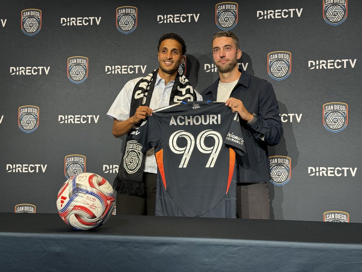 UTEddieBrown's tweet photo. Beautiful day for the beautiful game! #SDFC #MLS https://t.co/LxiNkwsw1j