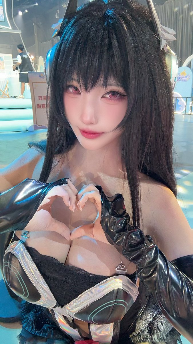 agakong95's tweet photo. 🖤#AzurLane https://t.co/oh0RUhkDi5