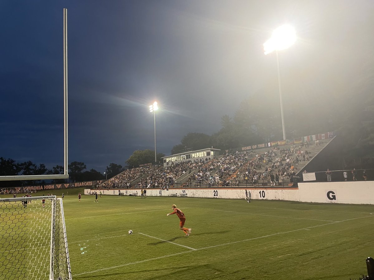 Greg_BHCSports's tweet photo. Npsl soccer semifinal; Bristol defeats New Haven 2-0. #hcsoc https://t.co/cKUAH0P7dV
