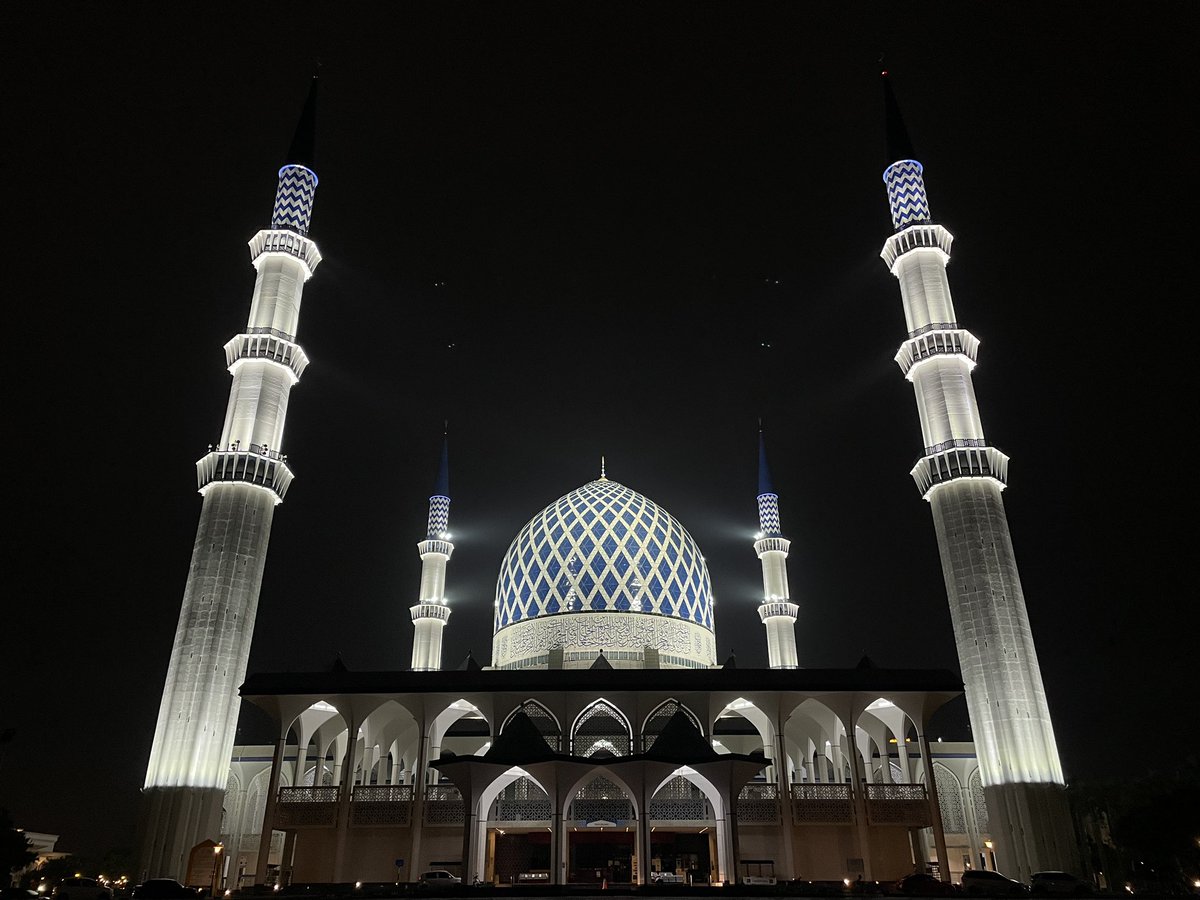 saadysiddique's tweet photo. Malaysia has to be one of the best vacation countries for Muslims. https://t.co/OeHTEoEipP