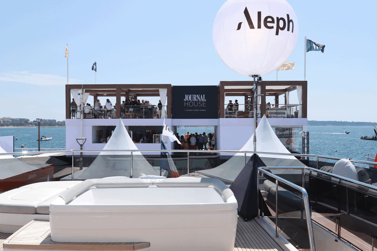 alephholding's tweet photo. Innovation Never Stops

The digital landscape never stands still.

Neither do we.

Every improvement brings us closer to building smarter solutions for businesses around the world.

Built to evolve. Ready for what’s next. https://t.co/C6EHZxmaJT