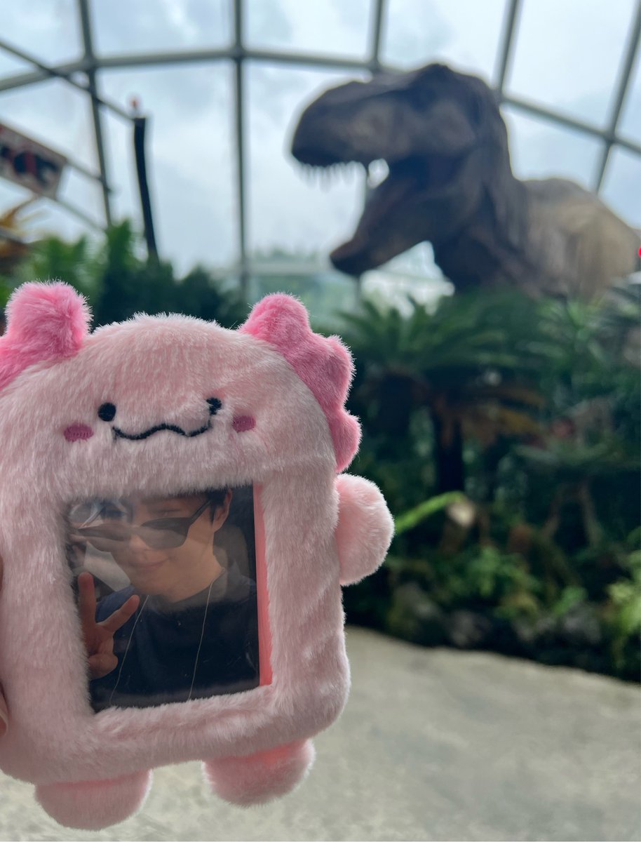 erizenly's tweet photo. We had fun in Singapore! 🇸🇬💘

See you next time~ 👋🏼 https://t.co/CrZksGX8Vb