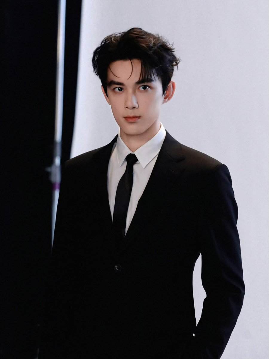 crbfvs's tweet photo. no, but this is my next agenda #zhangjingyi #wulei https://t.co/UnQeIOVuq6