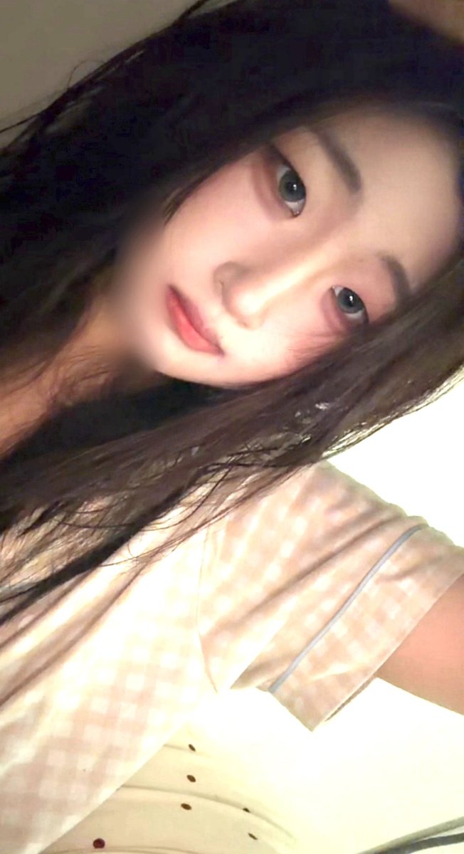 sdzfder's tweet photo. 알바다녀올게ㅜ https://t.co/8tVEe6fTf3