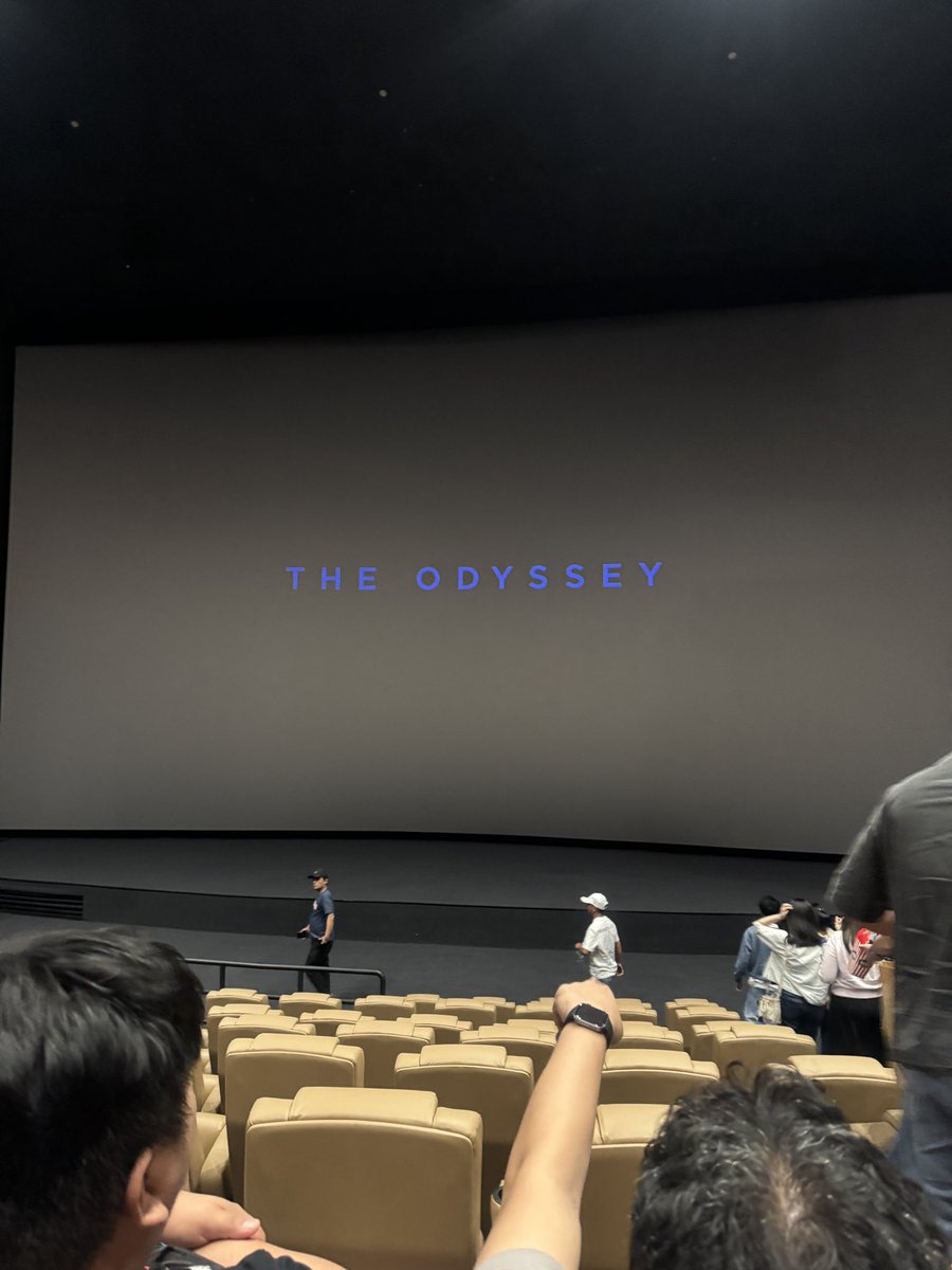 mondaycleaners's tweet photo. my fave local cinema format and the best IMAX alternative might be a-giant ng ayala malls. even bigger screens than imax sm north and aura for a cheaper price (₱580)

the odyssey is presented in flat 1.85:1 which matches the trinoma a-giant screens. also its dolby sound is LOUDD https://t.co/9kmrSi5ySx