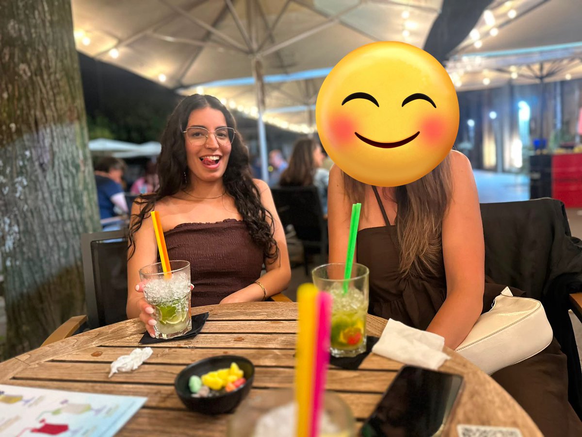 dianadelmarr's tweet photo. Also gostei de sempre que se pediam cocktails traziam muitas gomas https://t.co/3P4Qsw7CuP