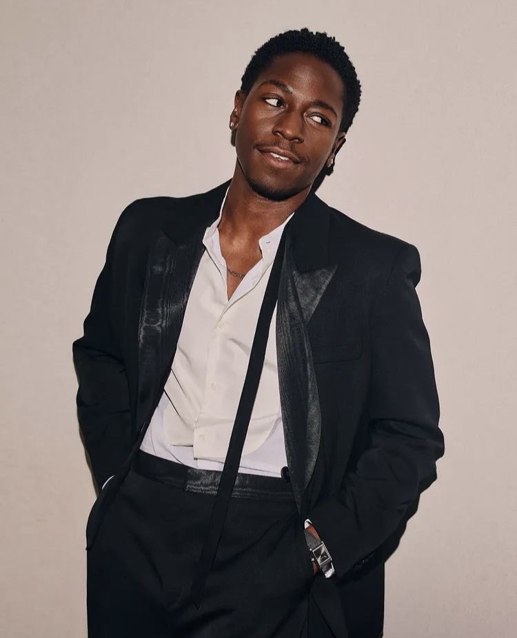 ThatComicFan3's tweet photo. Lets look at the long game here…. This isnt THE T’Challa, but functionally speaking, he is going to be used as a new adaptation of the character. This is undoubtedly going to lead to THE T’Challa being pushed more across the board in all mediums, hopefully.
Its a compromise https://t.co/v9Fj2paSFV