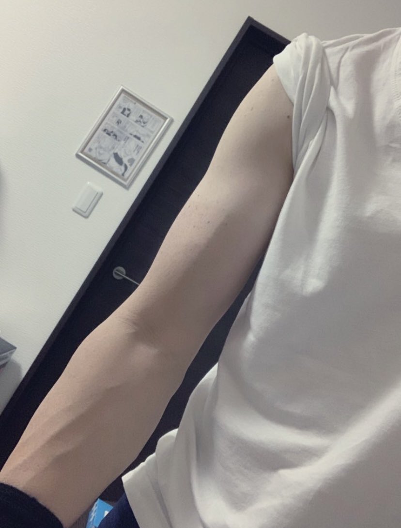 Rito_sr93's tweet photo. 朝から少し筋トレ💪そしてスプラ🔫 https://t.co/6MCJhkVbll