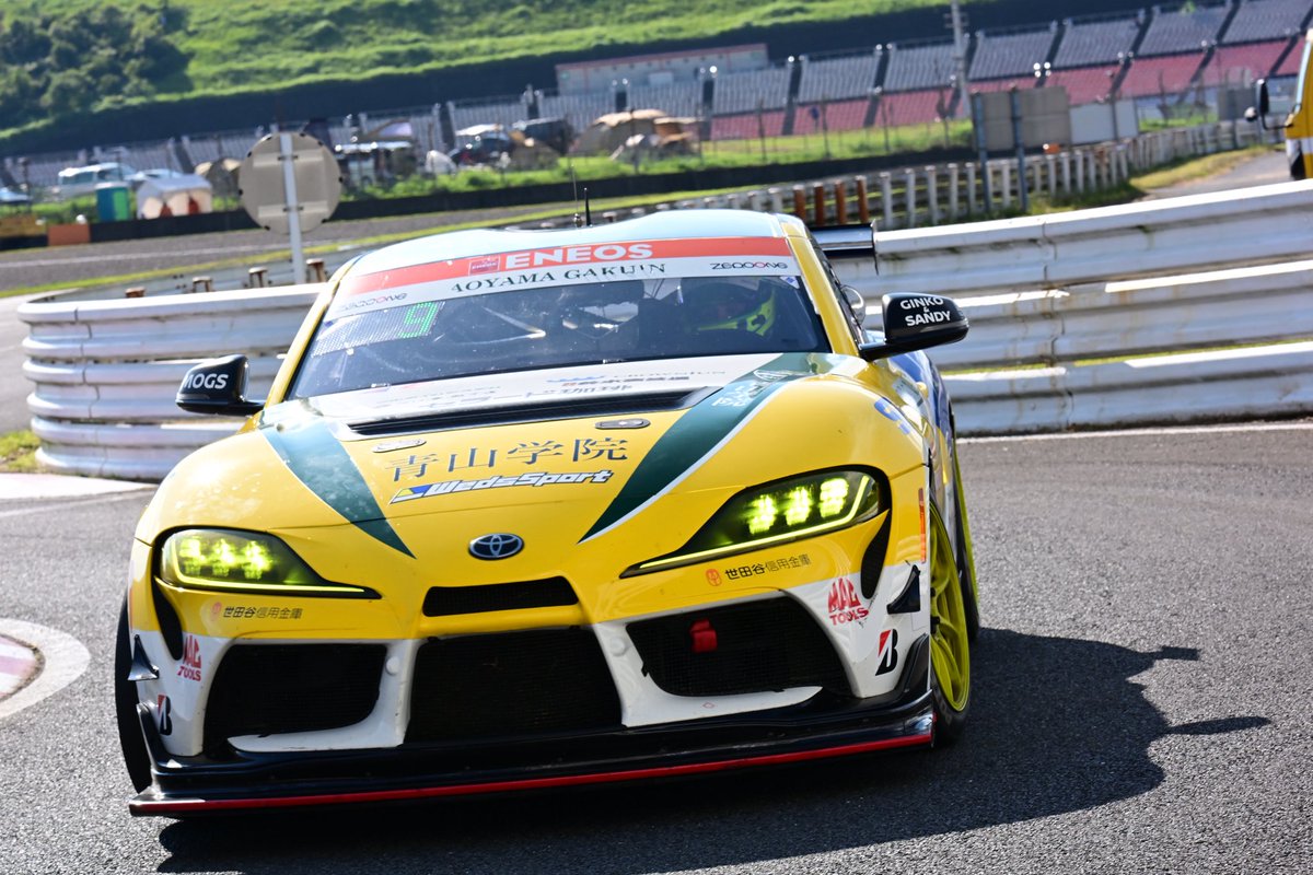 01__official's tweet photo. ／
決勝レーススタート🏁🔥
＼
🚘25号車　篠原選手
🚖  8号車　清水選手
がスタートドライバーを担当しています！
5時間と長丁場のレースとなりますが、
最後まで応援よろしくお願い致します🙇‍♀️
#スーパー耐久 #S耐 #TEAMZEROONE #オートポリス #AUTOPOLIS https://t.co/YWn6Z2jgkM