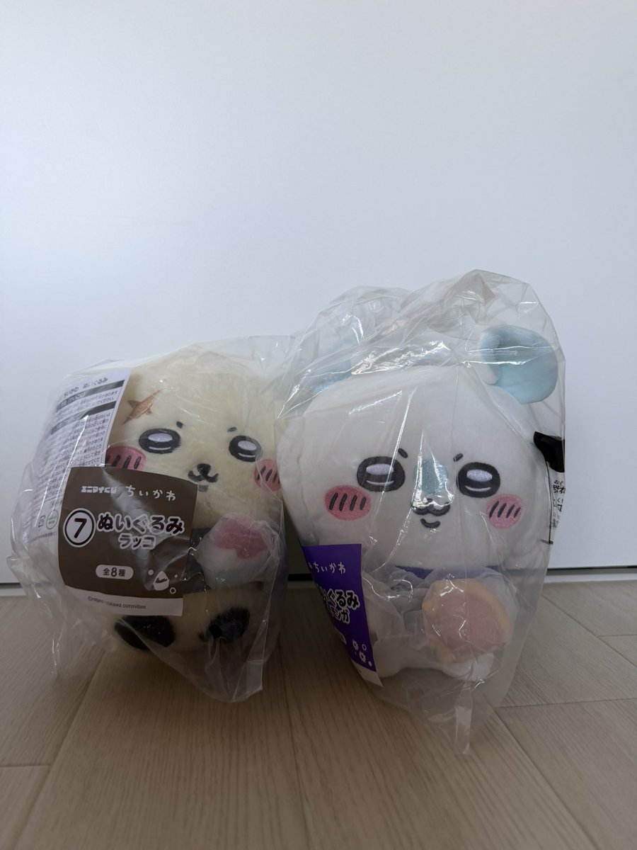miidayo02's tweet photo. 【交換・お譲り】

譲:ぬいぐるみ ラッコ、モモンガ
求:風鈴　ハチワレ（ぬいぐるみ２個と交換でも◎）
    または定価でお譲りします

被り多数でたため、引取先を探しています

神戸周辺での手渡し可能です
気軽に相談していただけたらと思います

#ちいかわ     　
#ちいかわくじ
#エニマイくじ https://t.co/N3o6v70Ay2