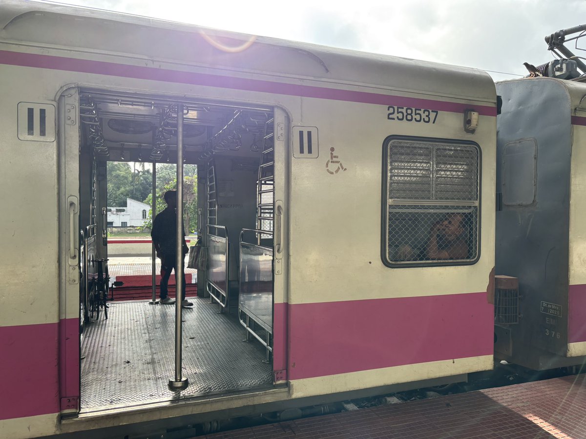 Railerrors's tweet photo. @drmsdah @EasternRailway @RailMinIndia @spsingh1968 @RailwaySeva Kindly inform whether the newly inducted 3-phase EMU rakes operating under Sealdah Division are designed with four (4) designated spaces reserved for Disabled? 
Or this is another way to collect extra fines? https://t.co/g4tpnyG7ee