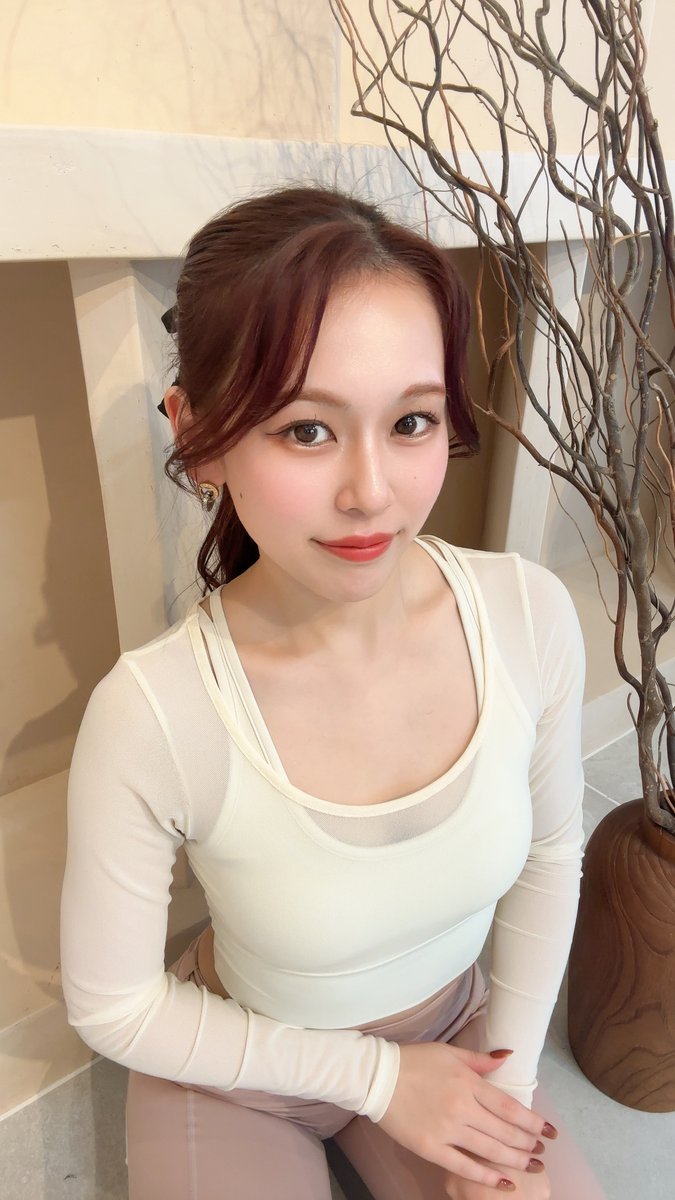 BeautyStretchOf's tweet photo. 🌷おはようございます🌷
7月26日（日）空き状況🌿

📍梅田本店
15：00～
📍心斎橋店
13：20～
💛週末のリラックスタイムに🌿

当日予約も大歓迎です😊

#大阪ストレッチ
#ストレッチ専門店
#肩こり改善
#半個室
#当日予約O https://t.co/5iv7t1fjlt