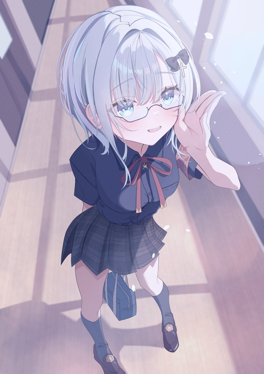 lunaqua222's tweet photo. メガネ差分です。
 みなさんはどっち派ですか？ https://t.co/TqcC80sBLX
