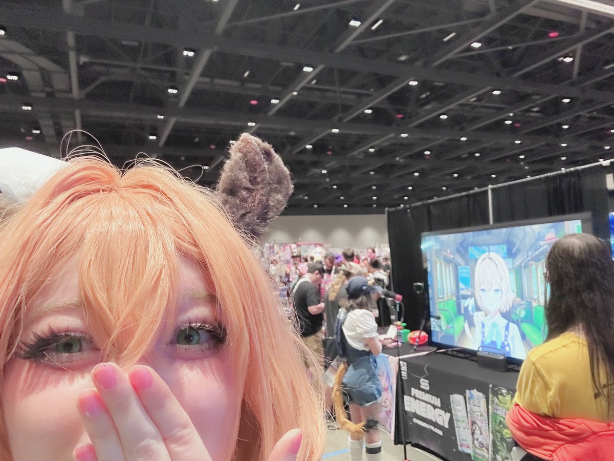 fakefrogg's tweet photo. I MET DOOOOOOOBY
#doobylive https://t.co/cHekccHp3N