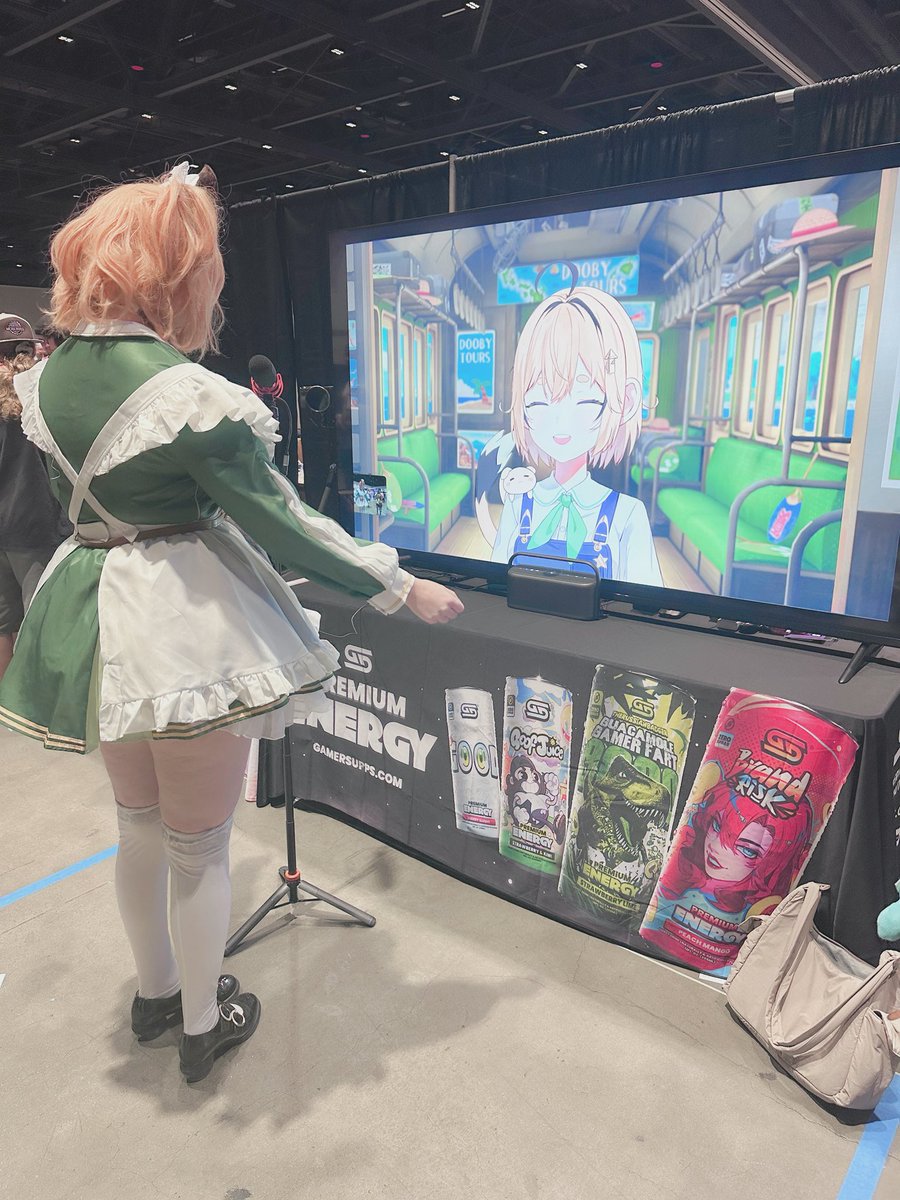 fakefrogg's tweet photo. I MET DOOOOOOOBY
#doobylive https://t.co/cHekccHp3N