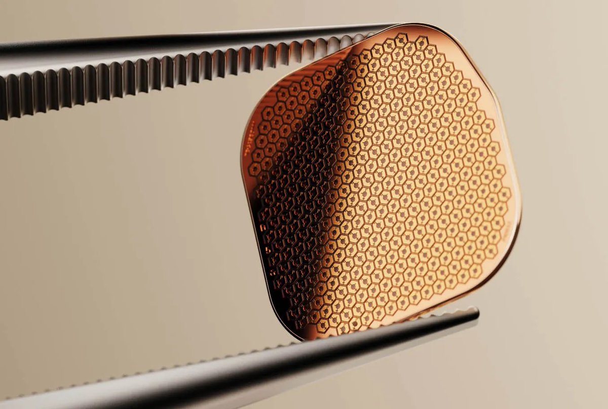 AlphaBinCap's tweet photo. 💥 Copper Isn’t Just Industrial Anymore—It’s the New AI Infrastructure Play
Read More: https://t.co/xL21F4V35b
#Copper #AIInfrastructure #CommodityFutures #Kalshi #PerpetualFutures #EnergyTransition #DataCenters #MacroTrading #InstitutionalInvesting #Fintech https://t.co/sBaTKPabSL