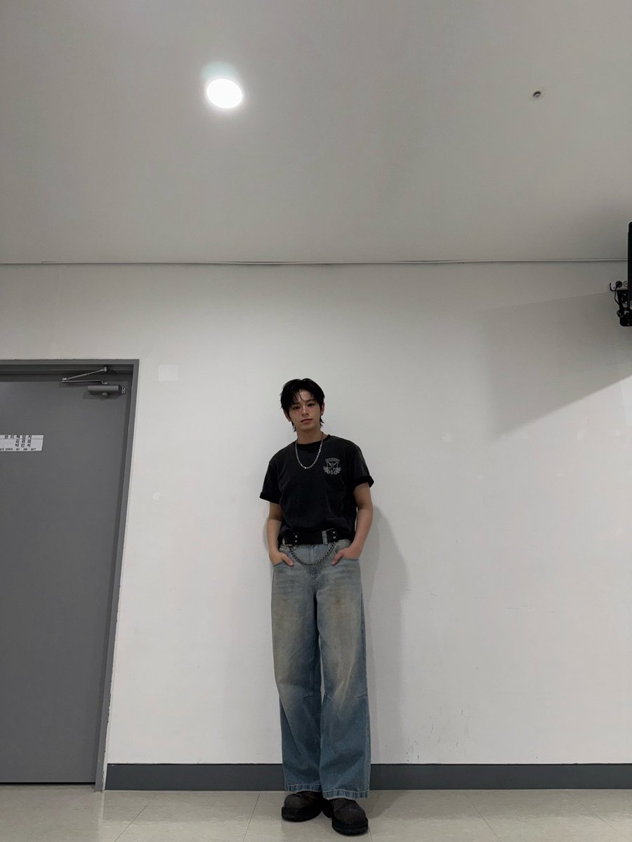 evnne_hanbin's tweet photo. https://t.co/gBaY33oiG5