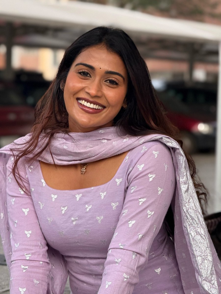 sree1343's tweet photo. Poornima Ravi 🙈😍♥️

Dusky girl ❤️‍🔥💥 https://t.co/5Skb5PozXV