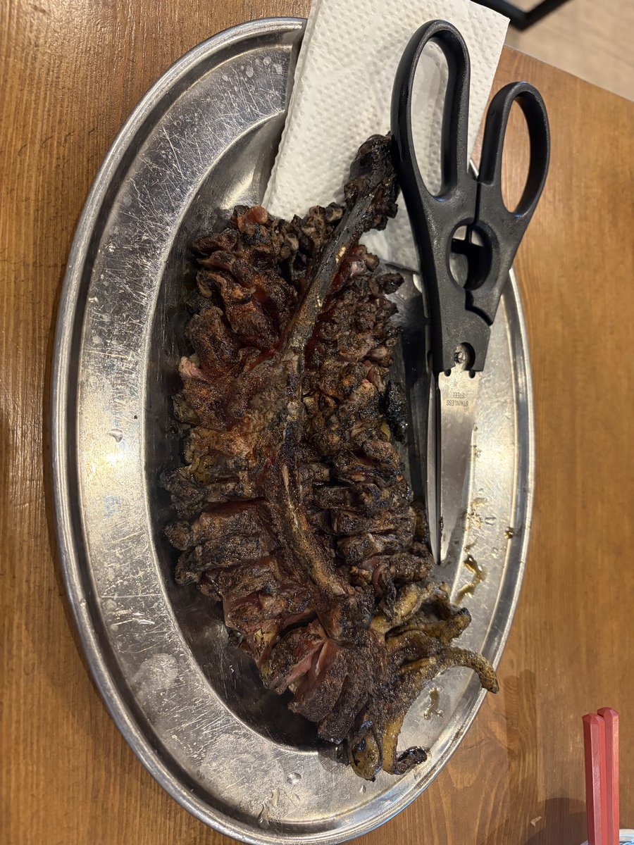 KA2RAKO's tweet photo. 宮崎なう。
風が気持ちいい〜
鶏うまー！ https://t.co/iA7XOc3cU4