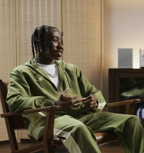 443sports_'s tweet photo. 🚨🗣️Yan Diomande on Cristiano Ronaldo being his idol:

🗣️ “He was by far the best individual player in his prime, especially between the years 2012 and 2018. I feel people who idolize Messi today never experienced football at its absolute peak during those years. 

🗣️ “Speaking from my own experience watching both of them in their primes, Cristiano was the name everyone knew. Especially in my country and maybe some others, many  didn’t even know about Messi until Cristiano’s name was mentioned in comparison. 

🗣️ “I mean… seriously, That’s how Messi became popular to a lot of football fans where I come from. The rivalry was so good back then, but Cristiano was the one who every kid always wanted to be, he’s influenced our young generation the most and it’s something no other player can take.”