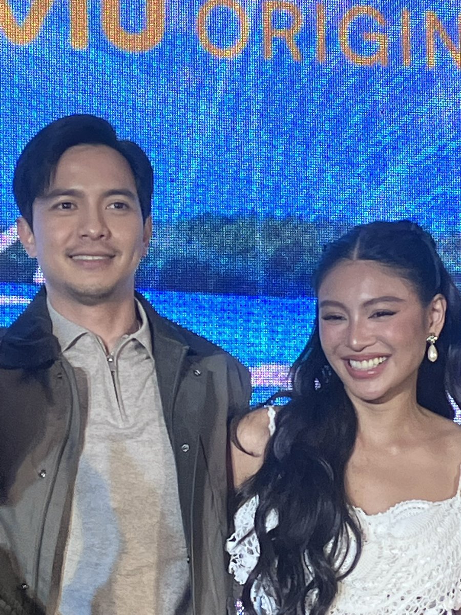 peanutbuttercup's tweet photo. Alden Richards and Nadine Lustre look absolutely gorgeous at today’s exclusive screening of #LoveSiargao! 🌊 🏝️ I love Nadine’s beach-themed dress and hairdo. 🥹 https://t.co/Xi5JBOIqEr