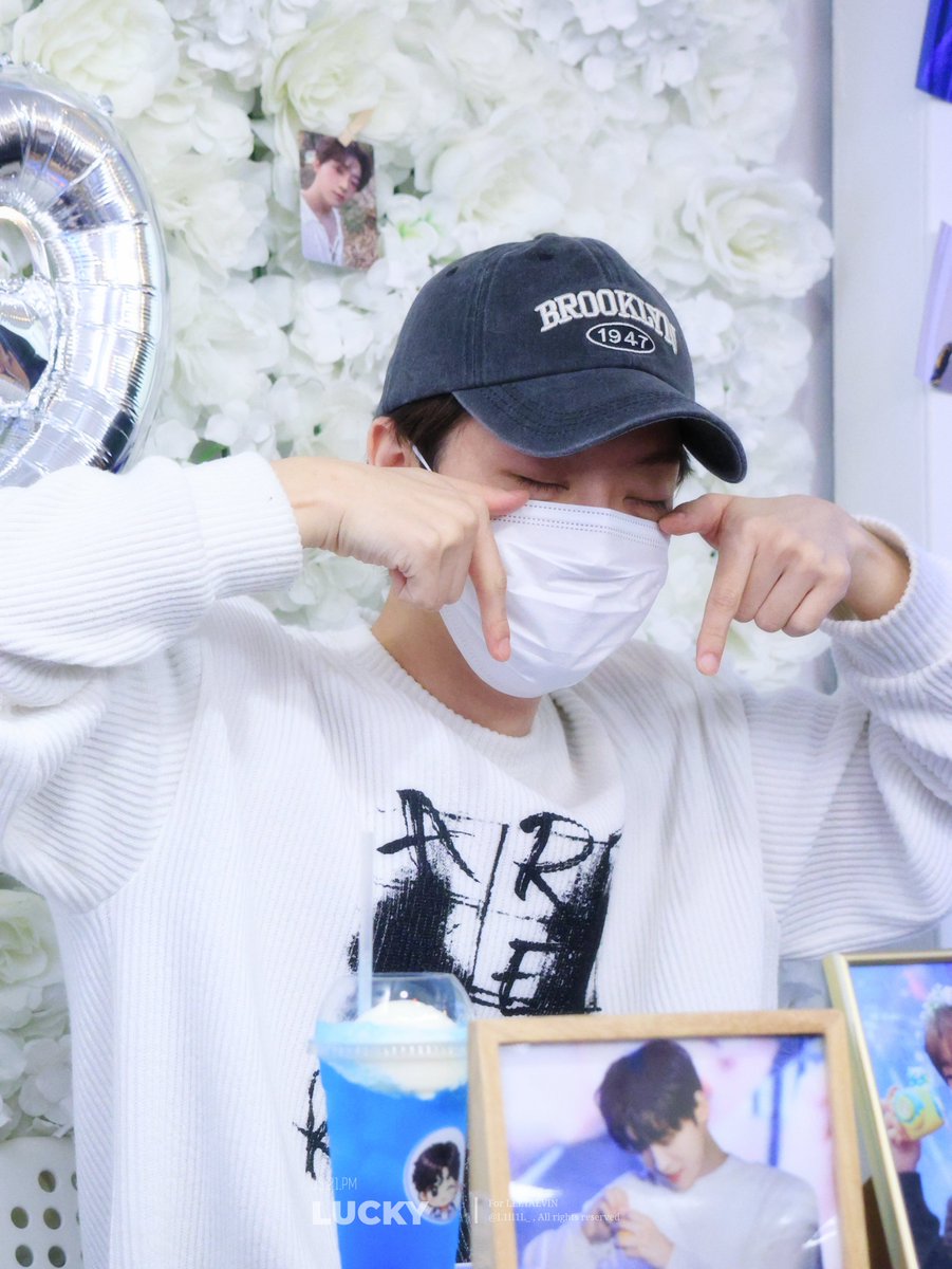 L1II1L_'s tweet photo. 💙 260726 이태빈 데뷔 9주년 카페✨️

#이태빈 #LEETAEVIN https://t.co/EOV8q9Cwbu