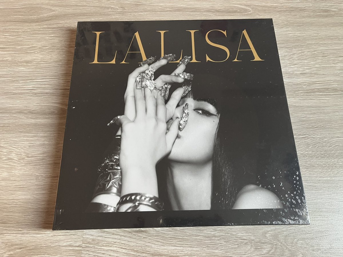 NotMe_right's tweet photo. ปล่อยน้องไวนิลของลิซ่า ✨📷 LISA FIRST SINGLE VINYL LP LALISA [LIMITED EDITION]  สภาพดีไม่เคยแกะซีลเลยค่ะ แต่ตัวกล่องน้องตรงกลางจะบุ๋มลงไปนิดนึงนะคะ ขอคนโอเค ปล่อยต่อ 1250 รวมส่งค่ะ  #ตลาดนัดบพ #ตลาดนัดblackpink https://t.co/ChGmaEa446