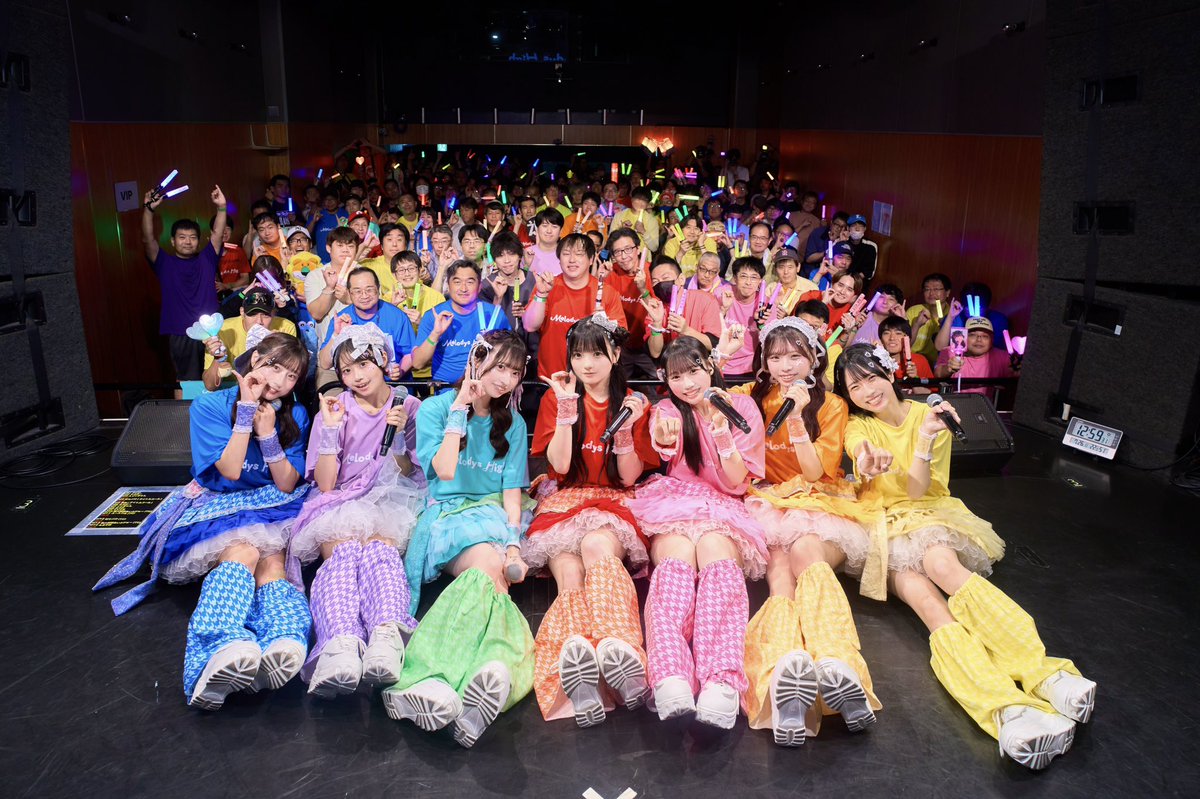 official_mh0713's tweet photo. ·.⟡ ⎯⎯⎯⎯⎯⎯⎯⎯⎯⎯⎯⎯⎯⎯ ⟡.·

Melodys High 1st Anniversary Live
       💐『 Youth in Bloom 』 💐

満員＆完売御礼 ㊗️♡
2年目はもっと色んな景色に連れてくよ .ᐟ

·.⟡ ⎯⎯⎯⎯⎯⎯⎯⎯⎯⎯⎯⎯⎯⎯ ⟡.·
#メロハイ 💙💚💛🧡❤️🩷💜 https://t.co/IqzSb7S8Bz