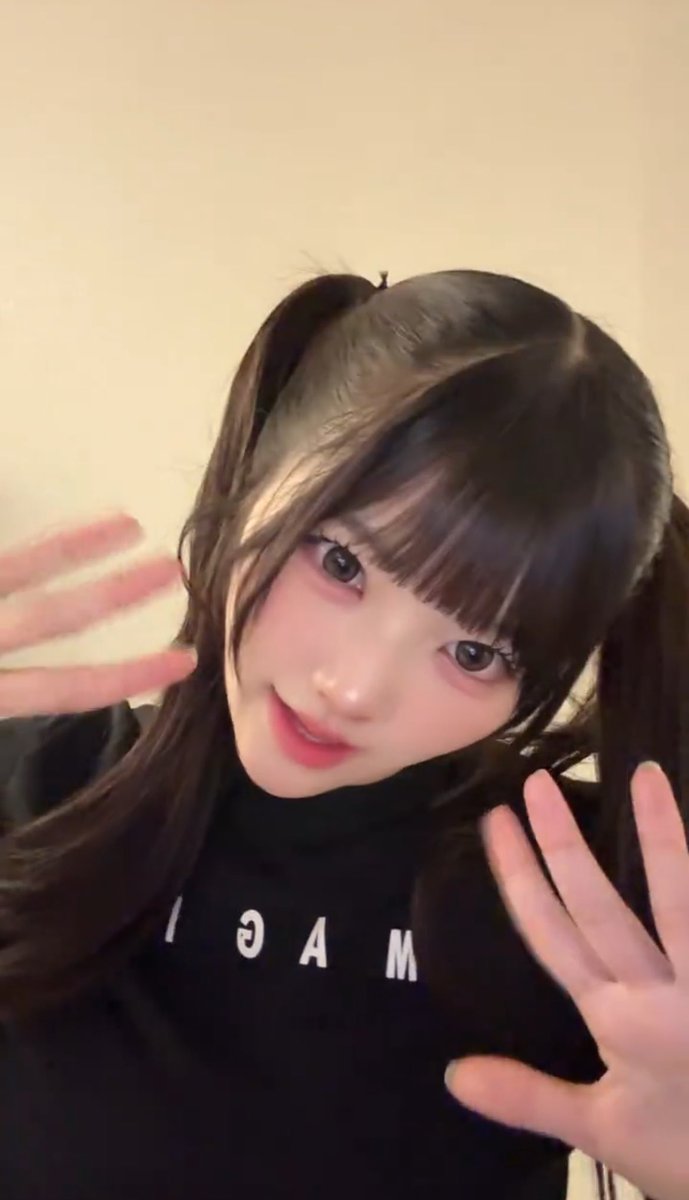 みゅーつー tweet media