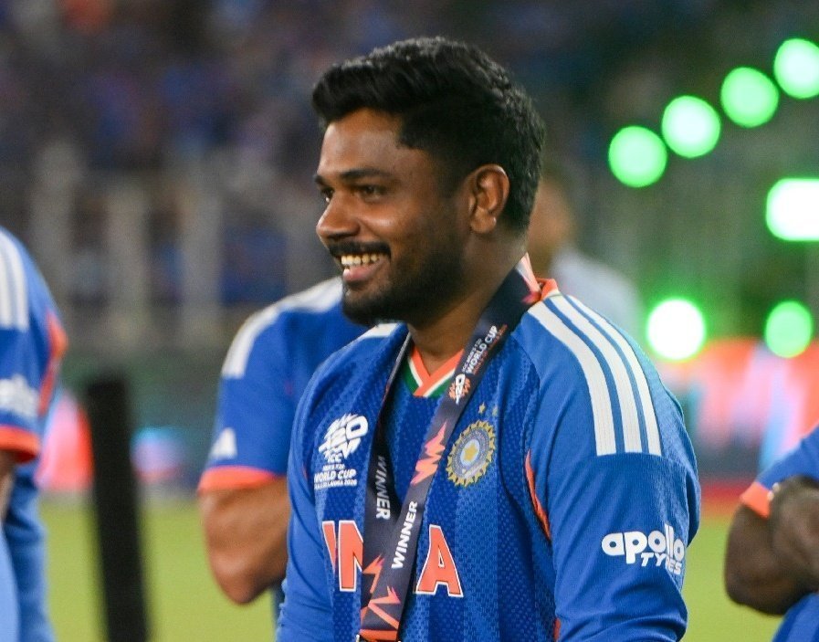 Yuvifansclub's tweet photo. The Biggest Scam is Labelling Sanju Samson as Inconsistent while others are performing even more inconsistent than him..!!!

- Some people have the agenda to Highlight Sanju Samson as Inconsistent whenever he scored below 10

- Those Same People are supporting others while they are scoring many low scores.

- This Unfair Treatment should be punished.