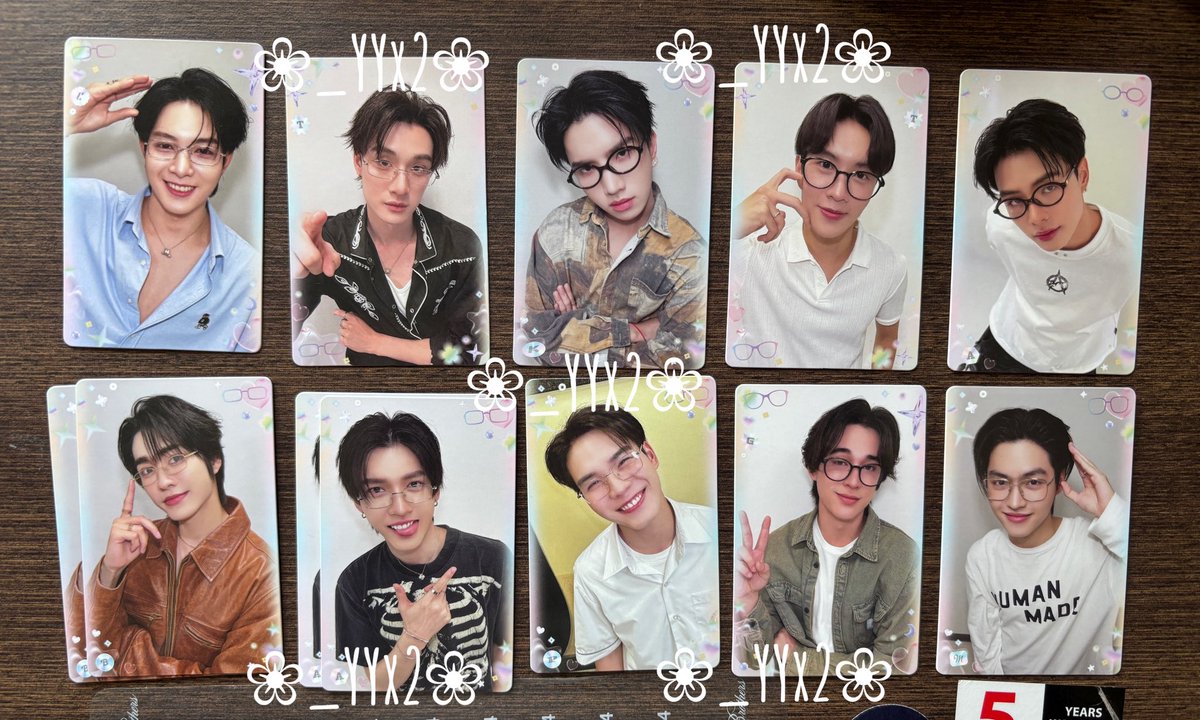 _YYx2's tweet photo. การ์ด คอลแว่น ล่าสุด
โชกุน ธีร์ คีน ธรรม อั่งเปา CLO'VER โคลเวอร์ บูม อู๋ ปิง กวิน มิค

ใบละ 10 บาท ทุกใบ 
นัดรับ สามย่าน วันอาทิตย์ 26 
เวลาประมาณ 18.00 - 18.30 น. 

#งานมหกรรมนิยายนานาชาติ2026xGMMTV
#ตลาดนัดgmmtv https://t.co/uLjW8oYO4S