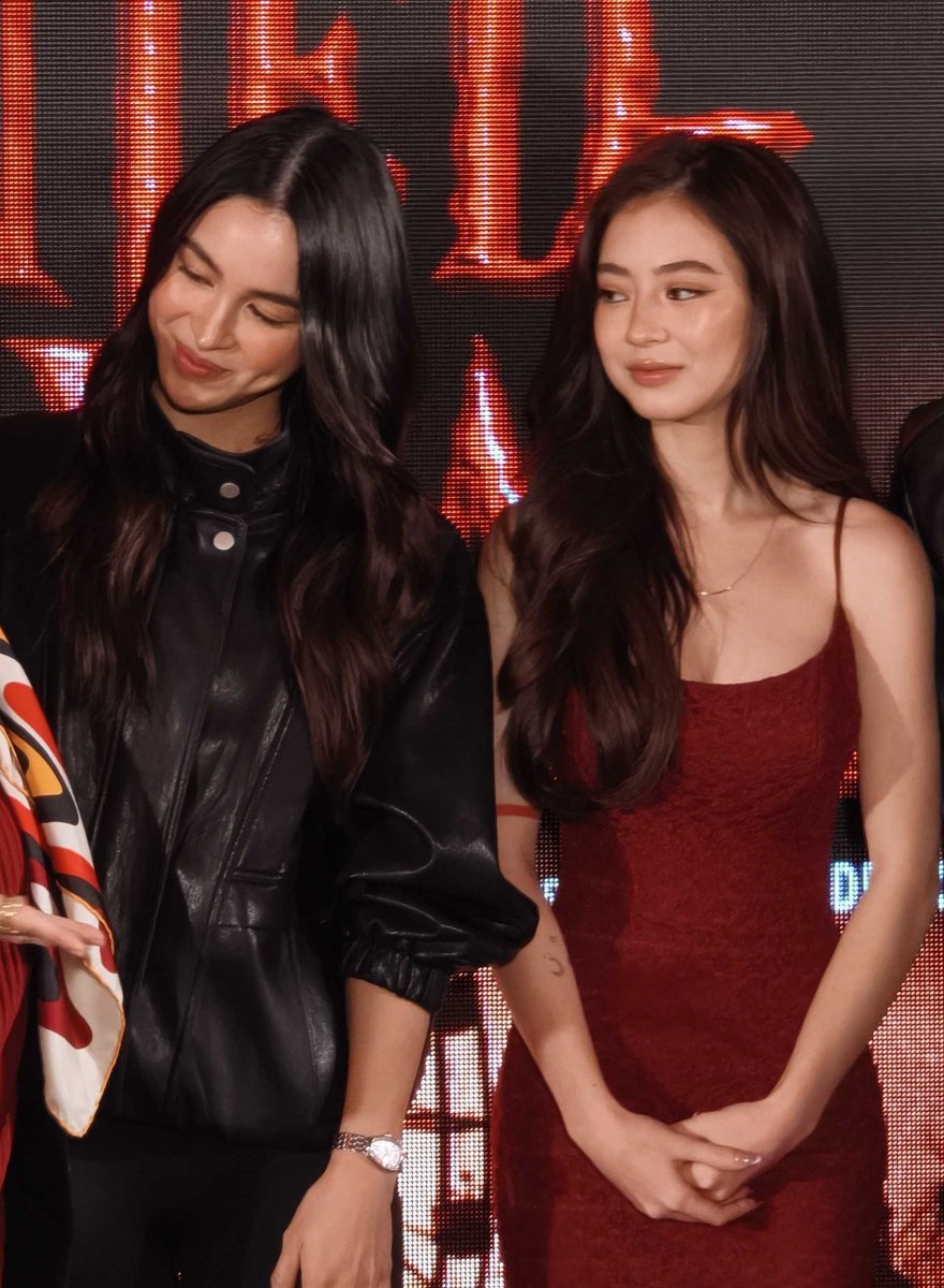 Starstudds's tweet photo. Julia and Fyang in one Frame..THE FACE CARD..

 Fantasy ko lang to dati. https://t.co/7iZOqfnwS2