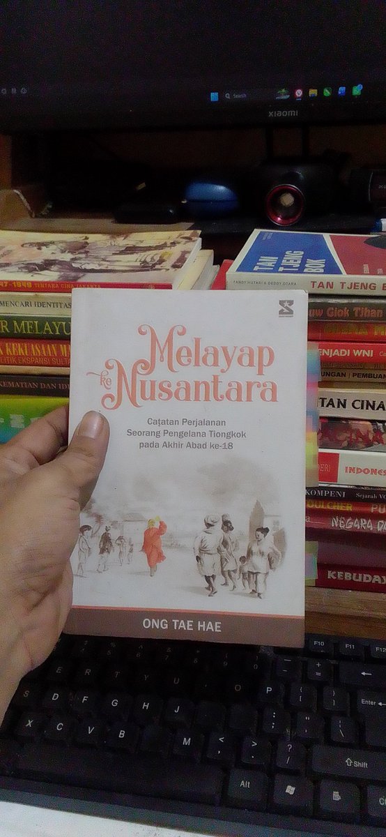 deugalih's tweet photo. Namanya bbrp kali disinggung. Misal pd Sastra Indonesia Awal: Kontribusi Orang Tionghoa karya Claudine Salmon dan Orang Cina, Bandar Tol, Candu, &amp; Perang Jawa karya Peter Carey.

Ong Tae-hae adalah rujukan alternatif yg kompleks. Bahkan bisa bikin orang punya semangat mencatat.👍 https://t.co/py6G4j4gWy